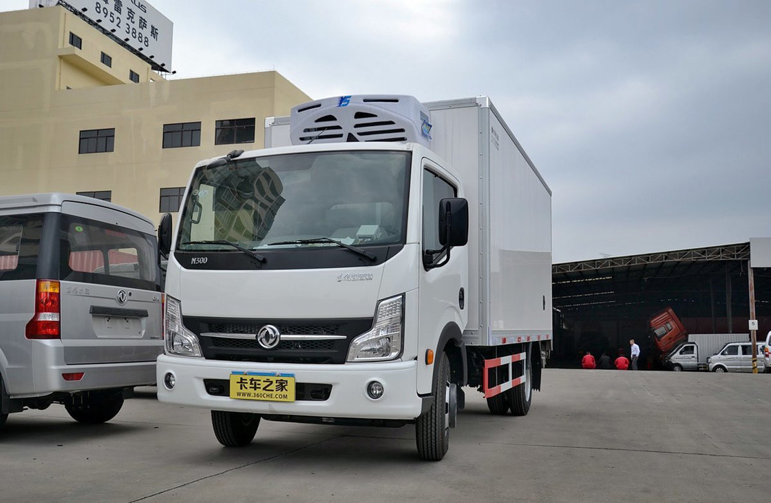 3 Ton Small Cooling Van Refrigerated Freezer Truck , Manual