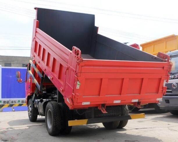 Dongfeng Light Duty Dump Truck 140hp EQ3110TL With Right Hand Drive / Left Hand Drive